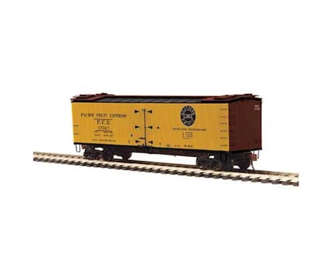 MTH Trains HO R40-2 Wood Reefer, PFE #37565