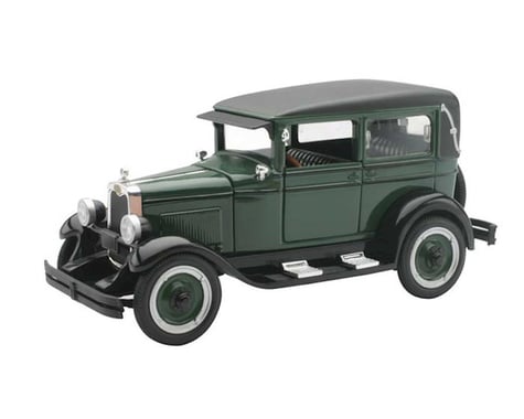 New Ray SS-55173 1/32 1928 Chevy Imperial Lanau 4 Door Green