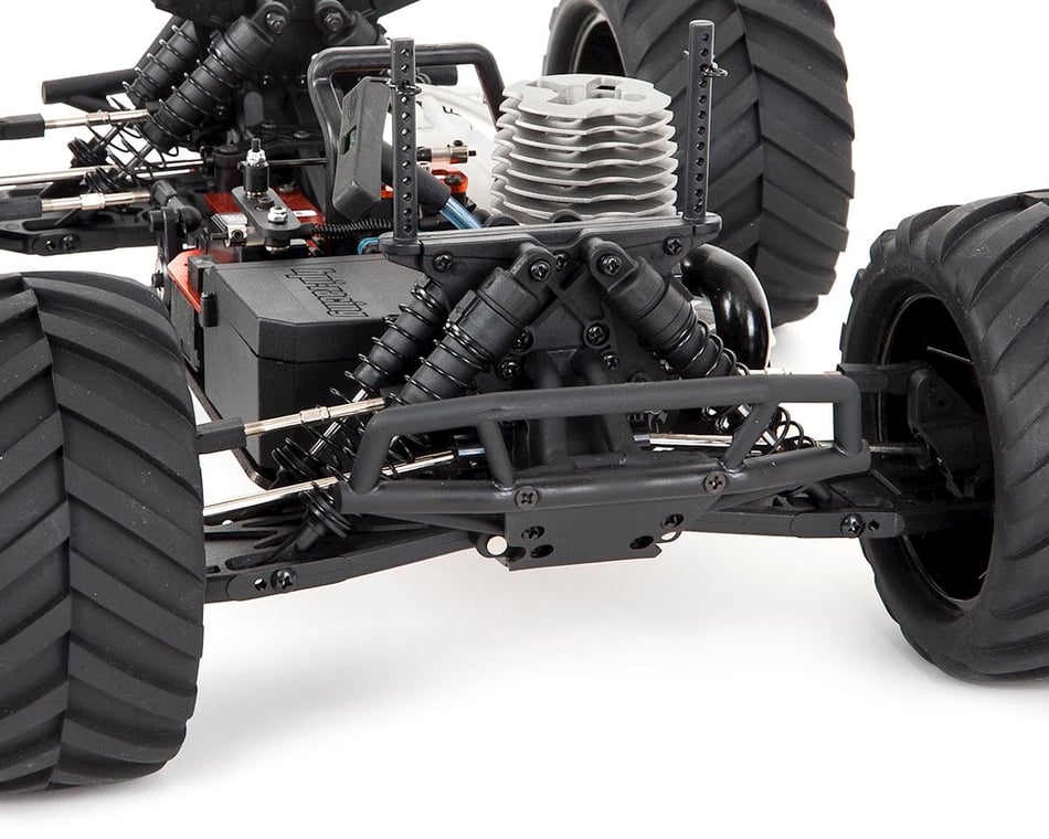 HPI Bullet ST 3.0 und Carbon Fighter 3 als Rasenmäher 