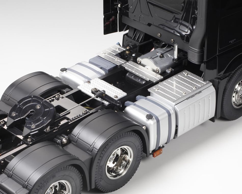 Tamiya 1/14 Mercedes-Benz Actros 3363 Semi Truck Kit (GigaSpace